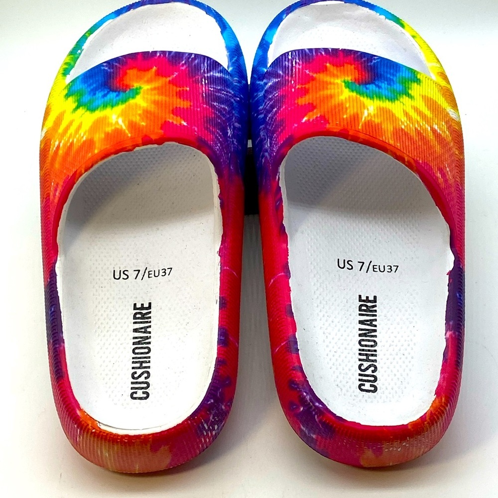 Cushionaire Tie Dye Slip-ons Sz 7 EUC